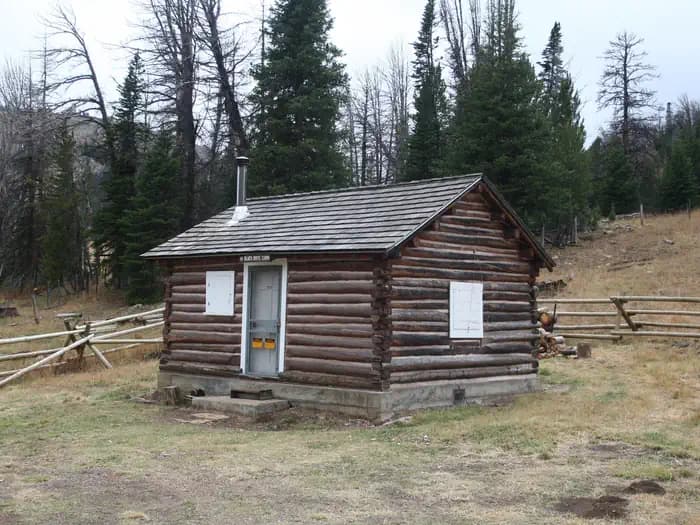 BLACK BUTTE CABIN campground in Montana
