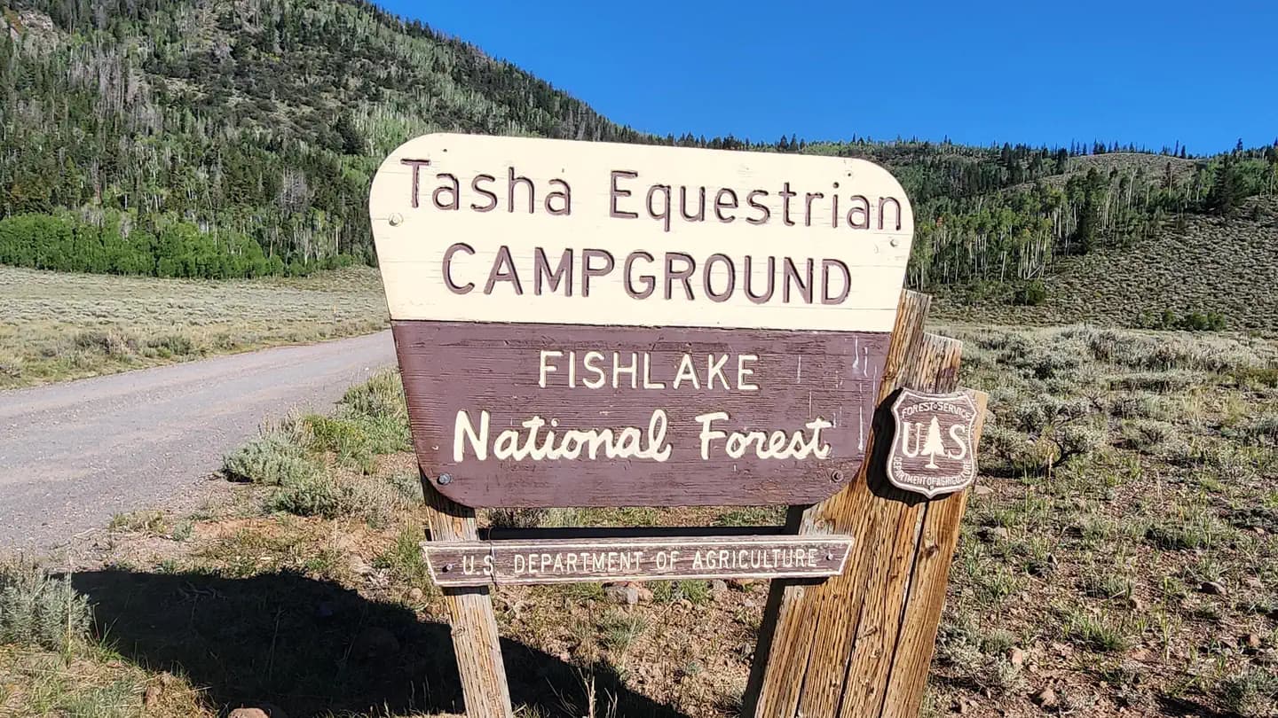 TASHA EQUESTRIAN campground in Utah