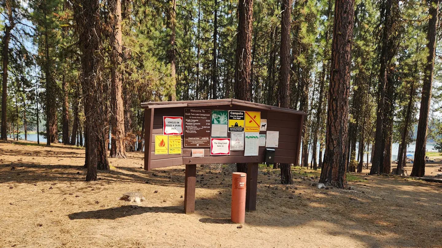 SOUTH TWIN LAKE CAMPGROUND campground in OREGON