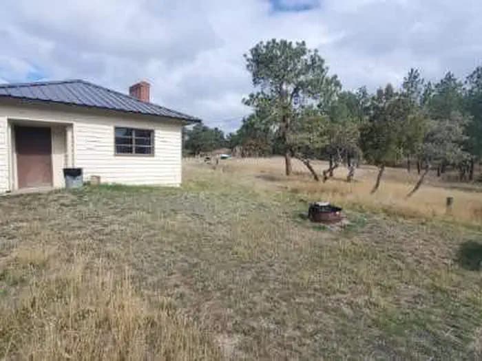 Pines Recreation Shelter campground in Montana