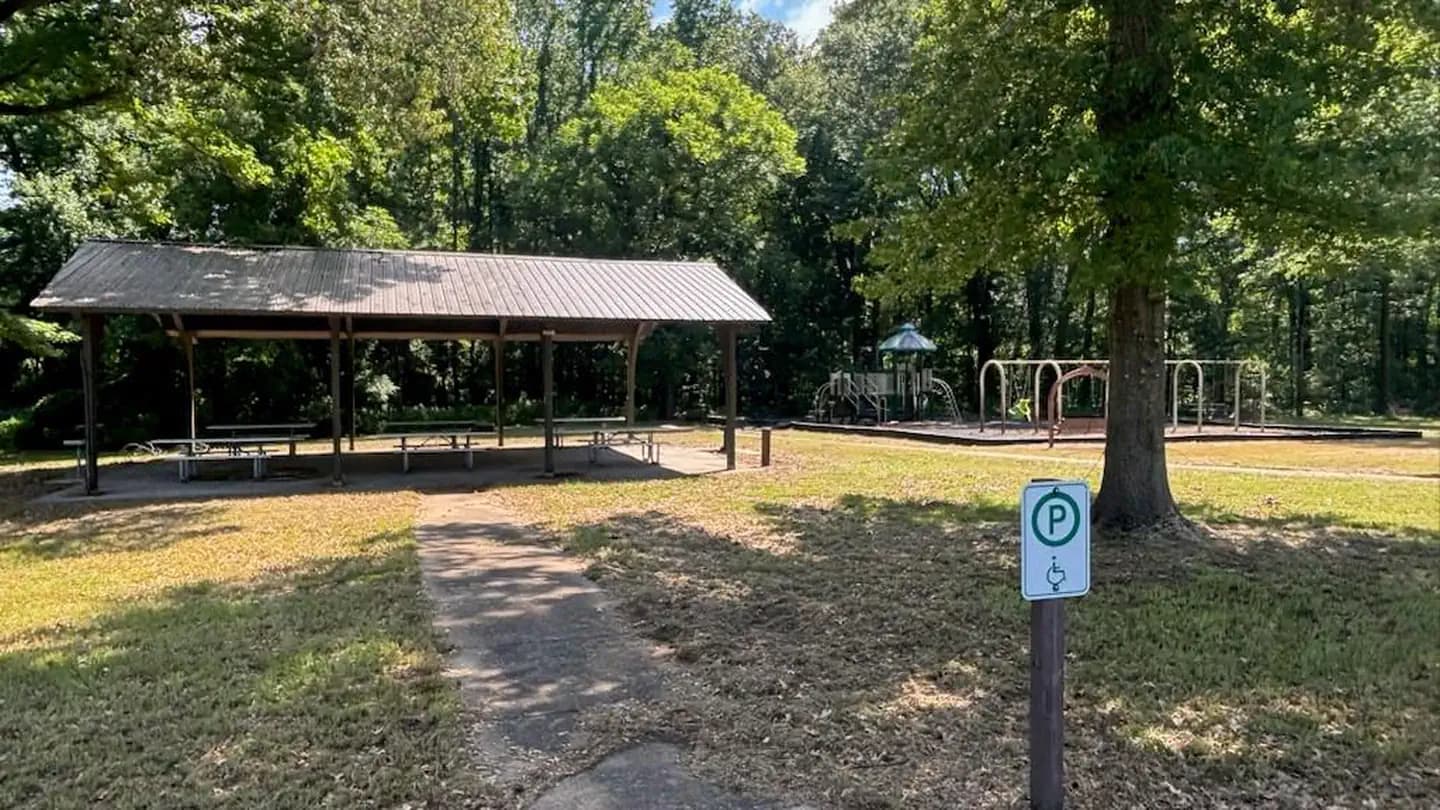 Hernando Point Pavilion Campground in Mississippi