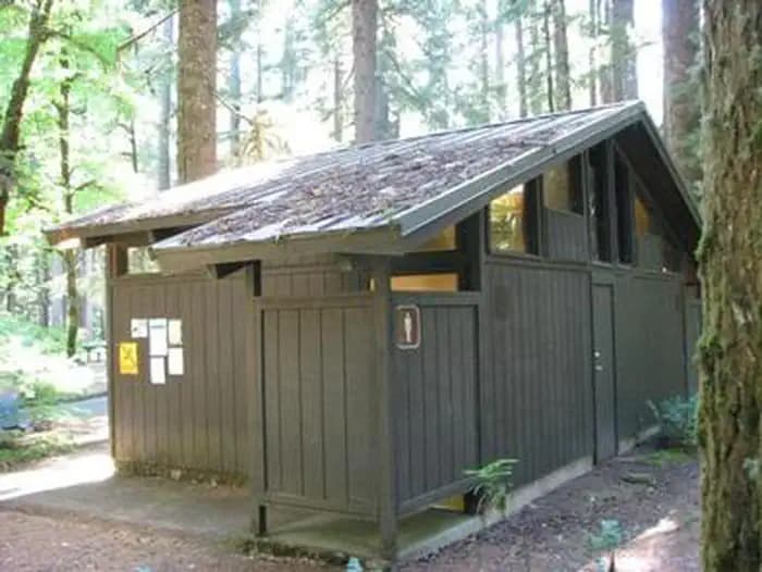 INDIAN HENRY campground in Oregon