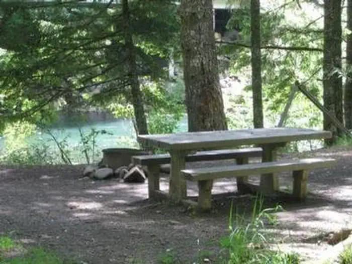 ARMSTRONG campground in Oregon