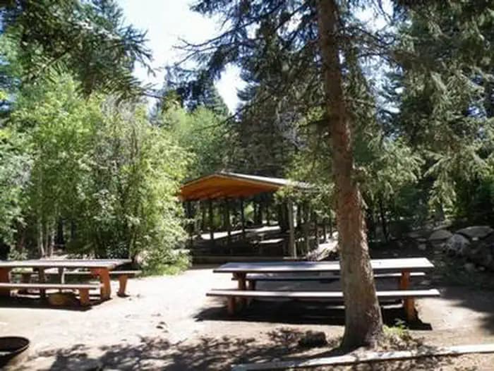 PONDEROSA GROUP - LAKE ISABEL campground in Colorado