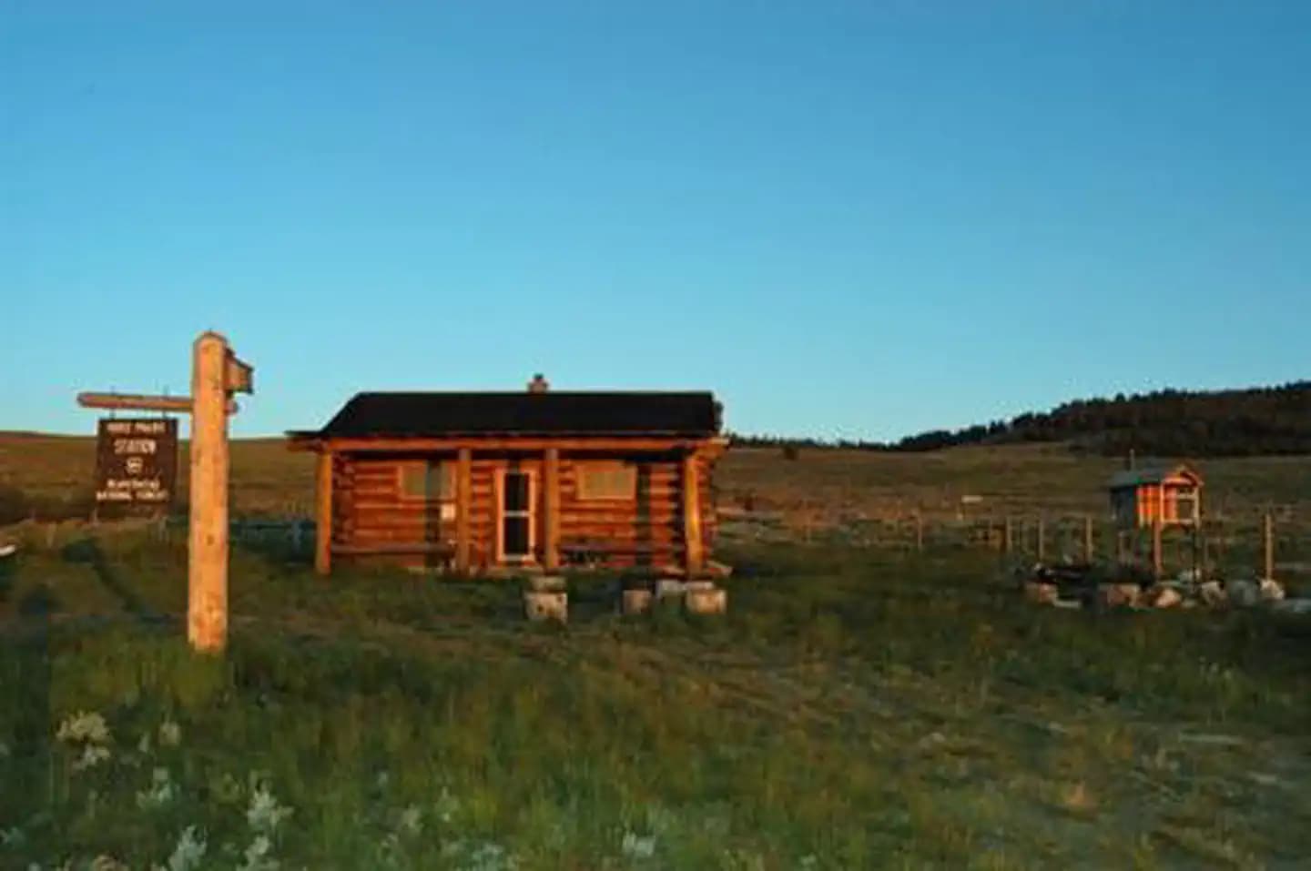 HORSE PRAIRIE CABIN campground in Montana