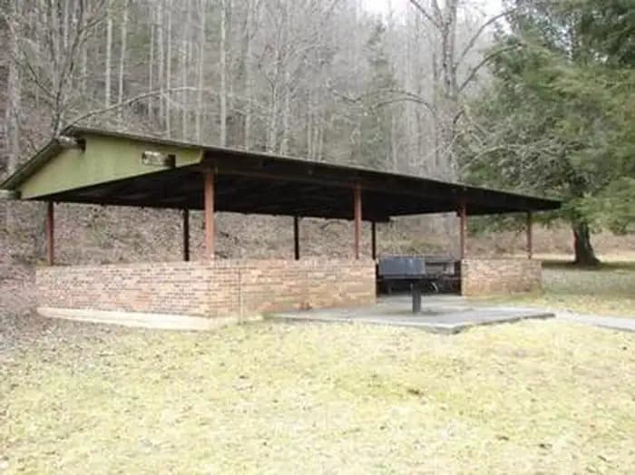 PHILLIP'S CREEK GROUP PICNIC AREA campground in Virginia