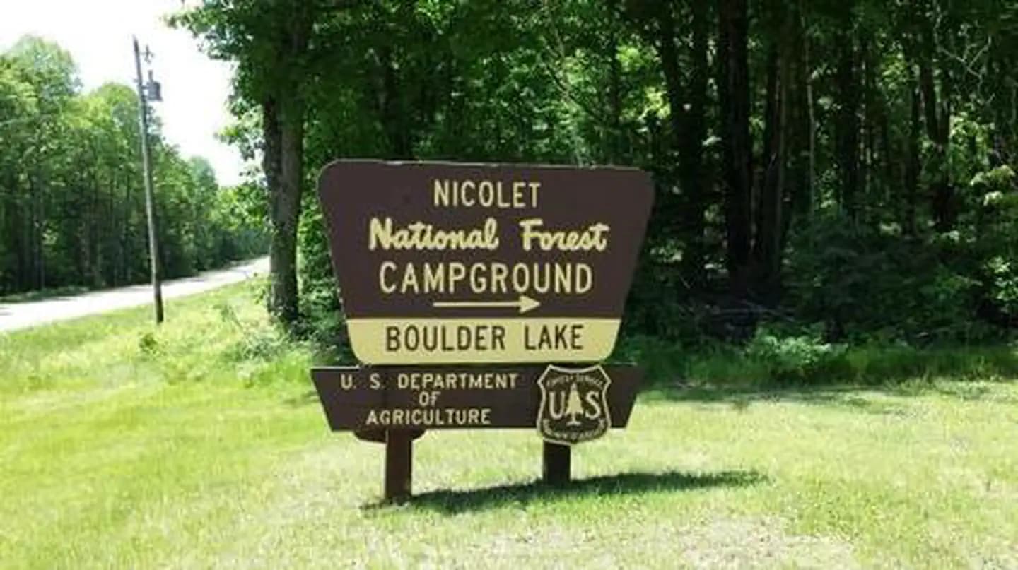 BOULDER LAKE campground in Wisconsin